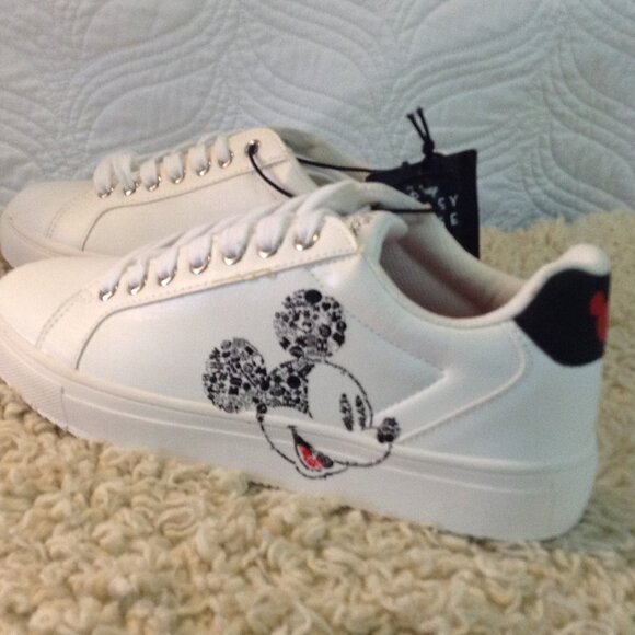 NWT Mickey Mouse Court Sneakers,"8" Tennis, Contemporary, Disney Lovers, Classic - Picture 2 of 7